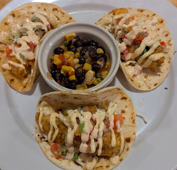 Seaworthy signature dishes Fish Tacos
Shrimp and Grits
Clam Chowder